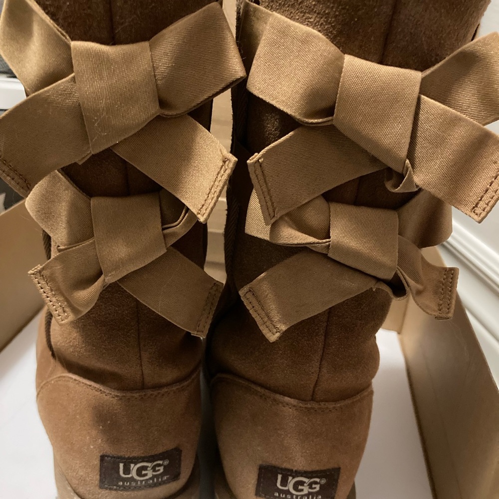 Ugg ribbon everleigh boots